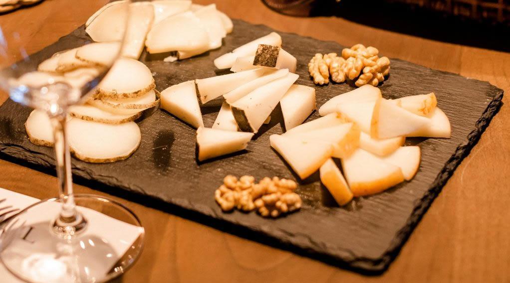 Gourmet visit wine, oil and honey