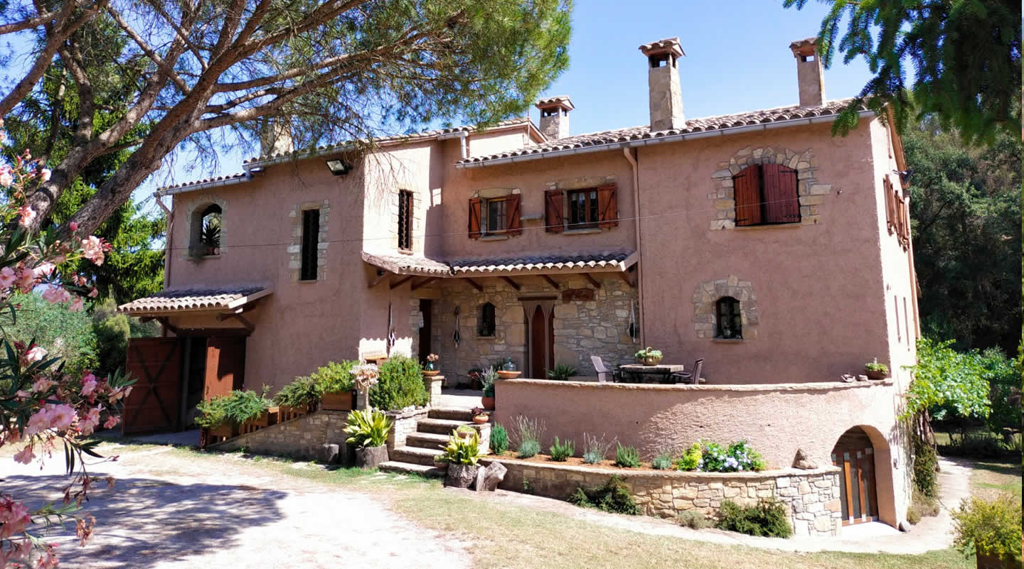 Viu el Pla de Bages entre vinyes i cellers