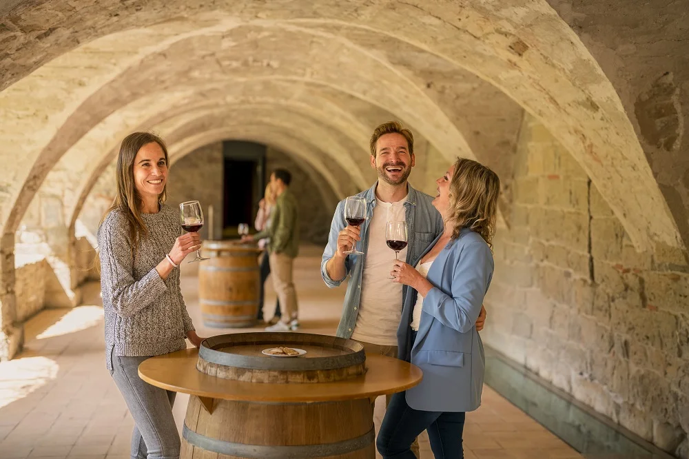 La ruta del vi de la DO Pla del Bages - Paisatge, celler i tast amb nit a Ca la Julita