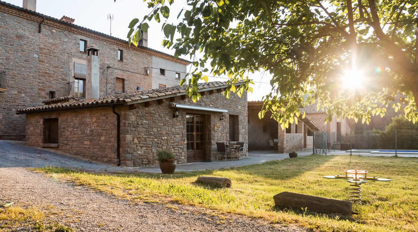 La ruta del vi de la DO Pla del Bages La ruta del vi de la DO Pla del Bages - Wine bar, mindfulness et winefulness avec hébergement dans les appartements Les Bases